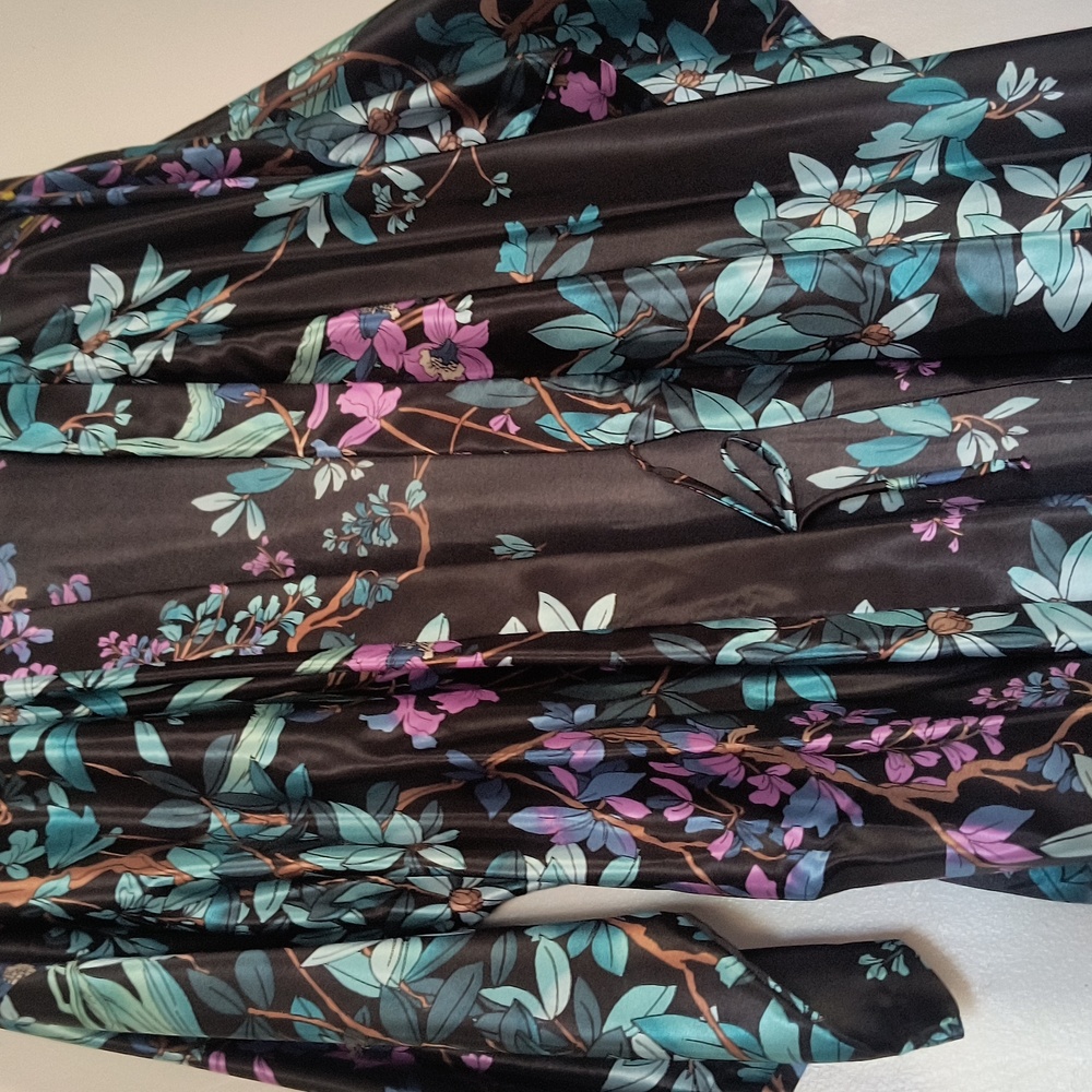 NWT Linea Donatella Black Floral Robe Sz XL Women - Picture 5 of 15